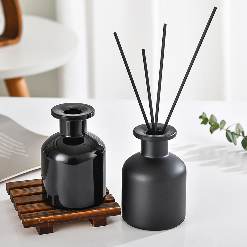 Nouveau diffuseur de parfum d' - Home Fragrance Oud avis et prix